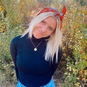 Meet your Posher, Azlynn